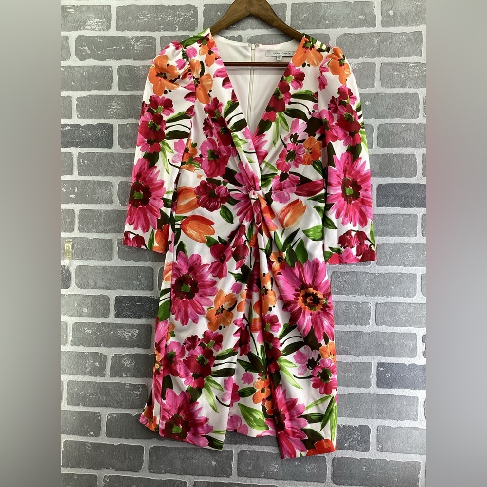 Julia Jordan twisted front floral mini dress size 4